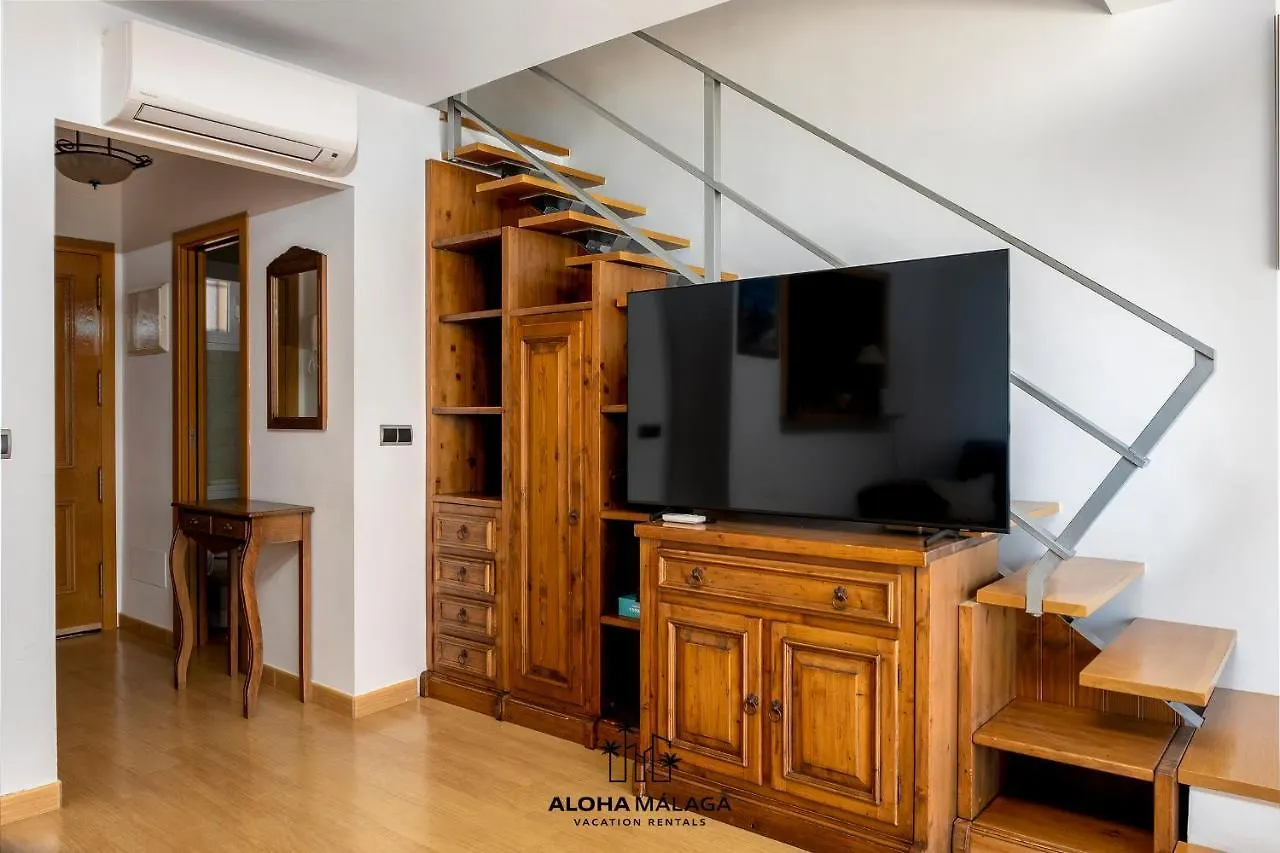 Apartment Lucila Beachfront Pedregalejo By Alohamalaga